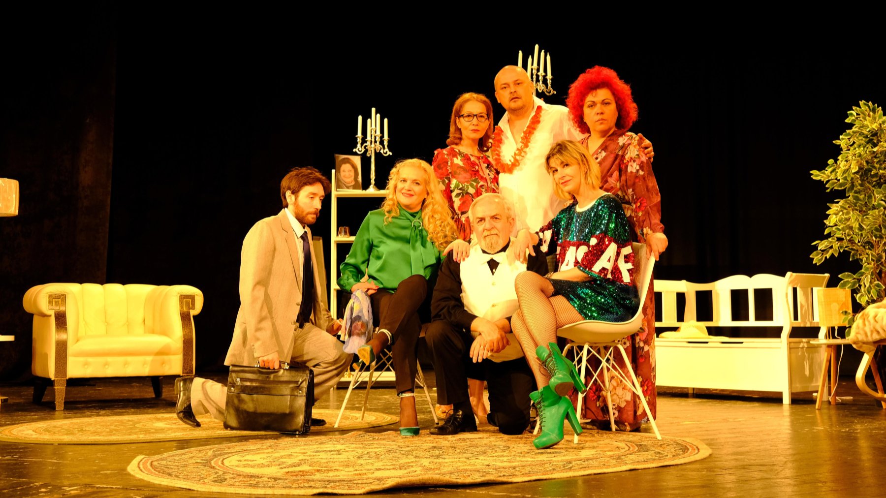 MAFIA FEMEILOR de Aldo Lo Castro