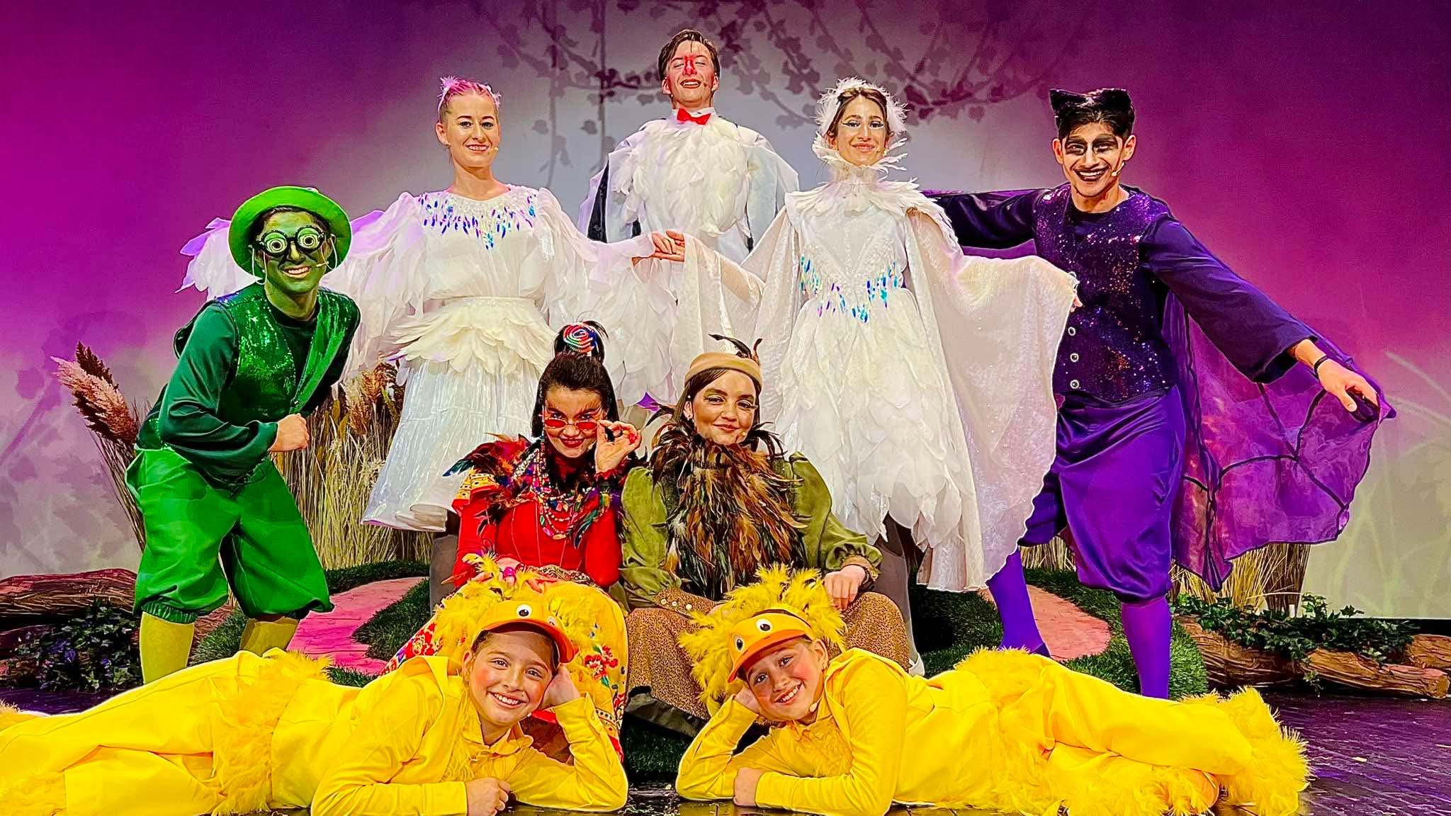 PREMIERĂ! RĂȚUȘCA CEA URÂTĂ - Spectacol Interactiv pentru Copii | Teatrul Planeta Clounella | 26 și 27 IULIE 2025 | 12-00 