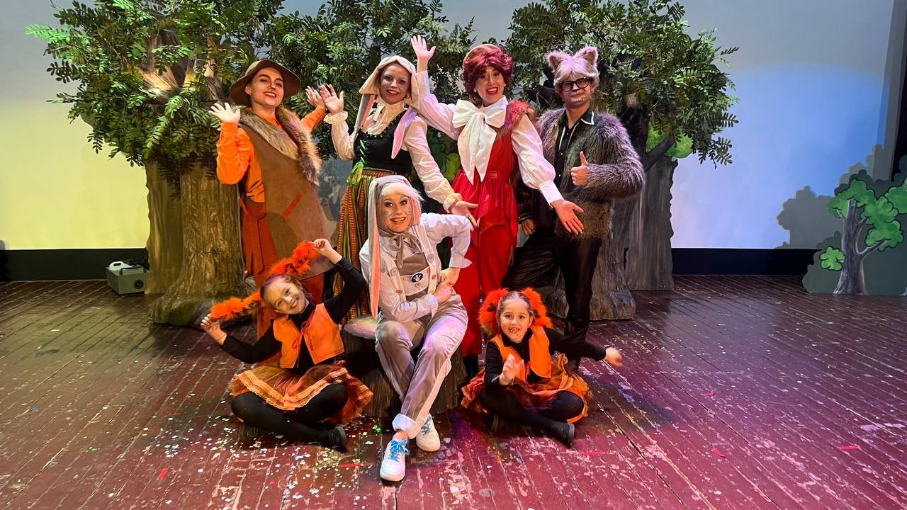 Povestea Iepurașului Cristin - Spectacol Interactiv pentru Copii | Teatrul Planeta Clounella | 15 SEPTEMBRIE 2024 | 11-00  