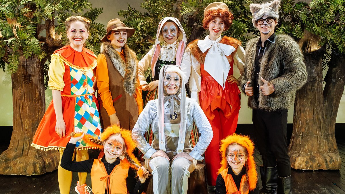 Povestea Iepurașului de Paște - Spectacol Interactiv pentru Copii  | Teatrul Planeta Clounella | 18 APRILIE 2025 |  18-00  