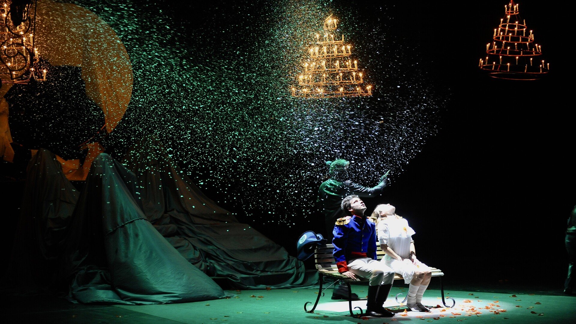 SPĂRGĂTORUL DE NUCI sau AL CINCILEA ANOTIMP