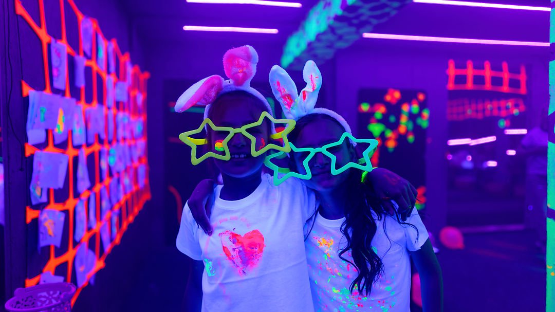 Neon Time Party August