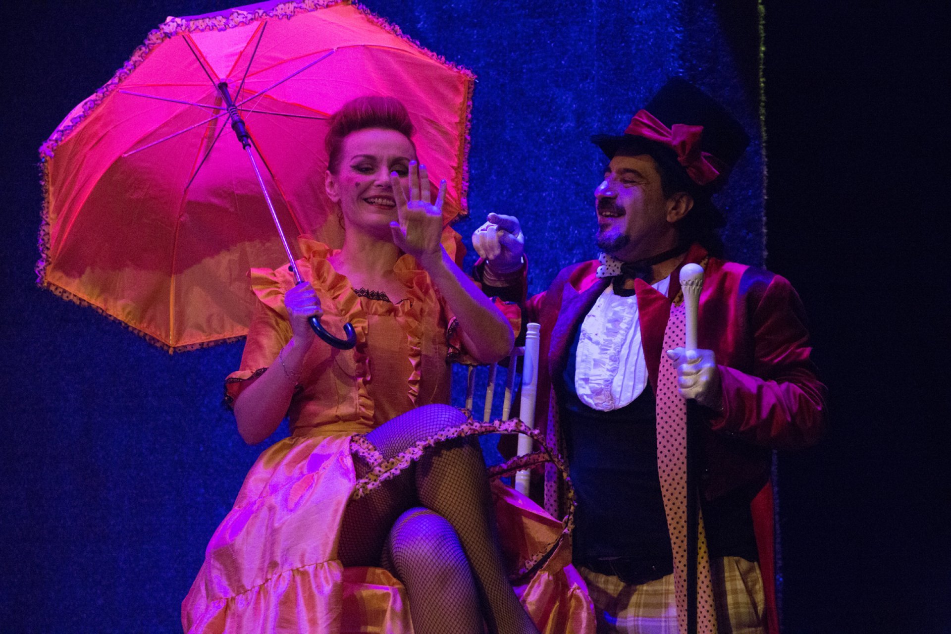 JOCUL DRAGOSTEI ȘI AL ÎNTÂMPLĂRII De MARIVAUX