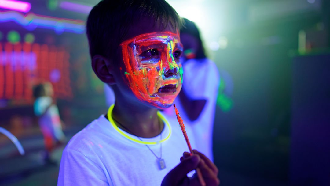 Neon Time Party 22 Octombrie